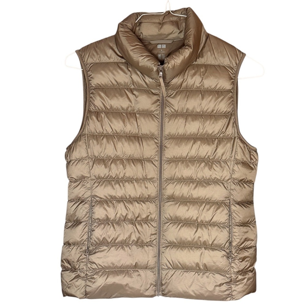 Uniqlo Ultra Light Down Puffer Vest Womens Med - Brown -  Packable 211-400710